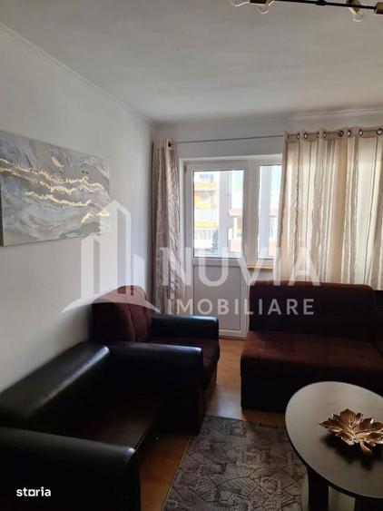 Apartament cu 3 camere semidecomandat, mobilat în Cetate