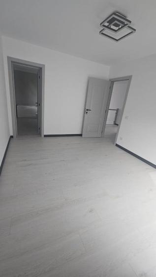 Vila de LUX din 2026 la Cheie in Burdujeni - 13