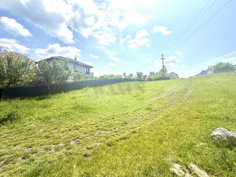 Teren Construcții intravilan de 794 mp, în Chinteni