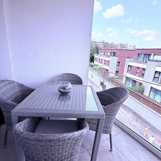 Apartament cu 3 camere semidecomandat, mobilat în Voluntari