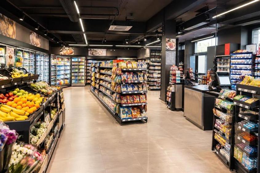 Spațiu comercial, de 200 mp, în Nicolina