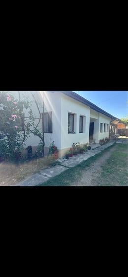 Vand casa 4 camere, 2 bai, garaj, camara, magazie, 2400 metri, la 10 min de DN1 , 25 min de Sinaia si 15 min de Ploiesti! Toate utilitatile! - 4