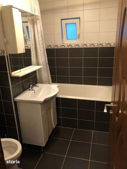 Apartament cu 4 camere decomandat în Mărăști