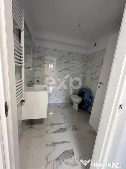 Apartament cu 2 camere semidecomandat în Micro 8