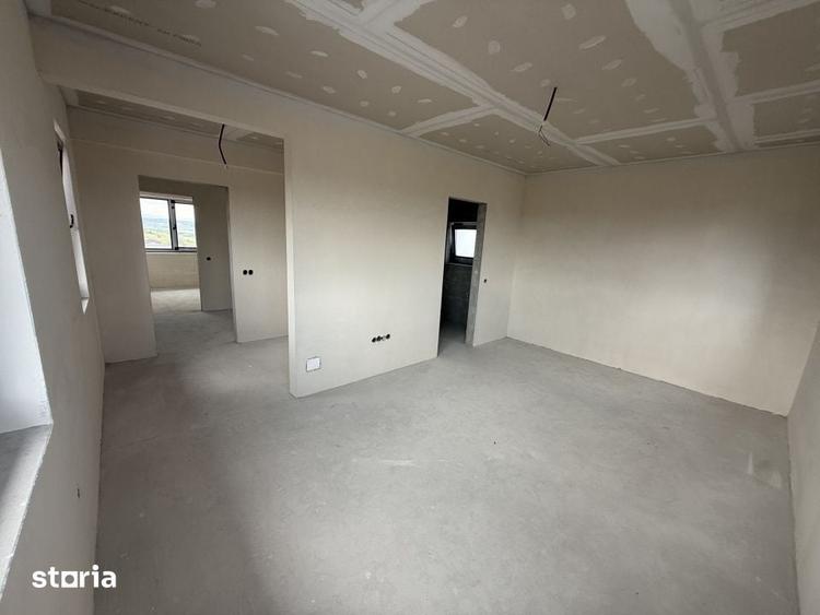 Casă cu 4 camere cu Teren 610 Mp în Apahida