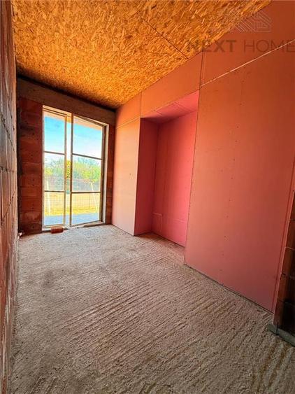Casă cu 3 camere cu Garaj în Gară
