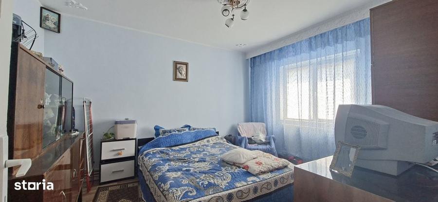 Apartament cu 3 camere în Est