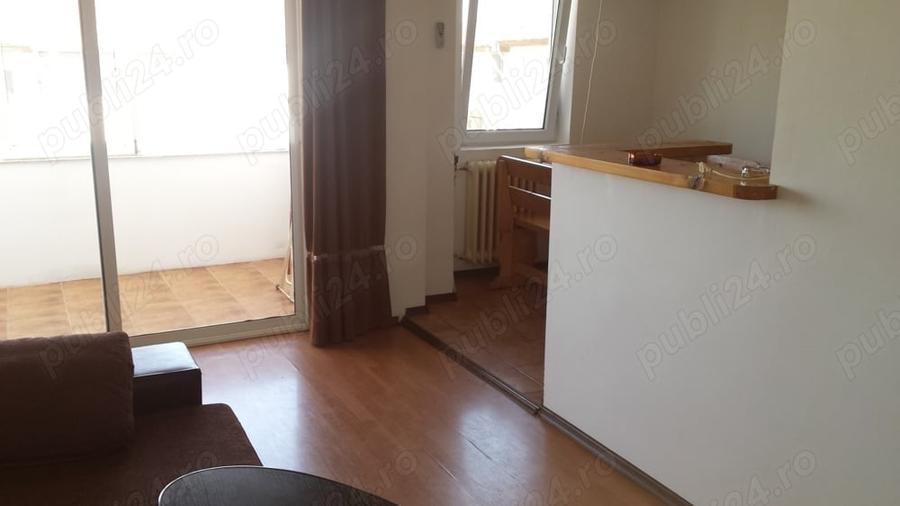 Apartament cu 2 camere decomandat în Delfinariu