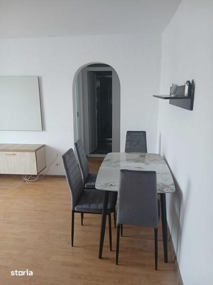 Apartament cu 2 camere în Micro 6