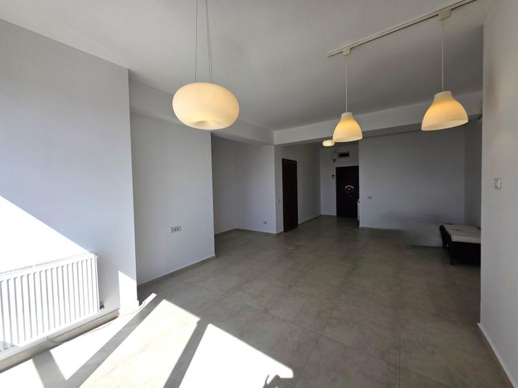Apartament cu 3 camere semidecomandat în Prelungirea Ghencea
