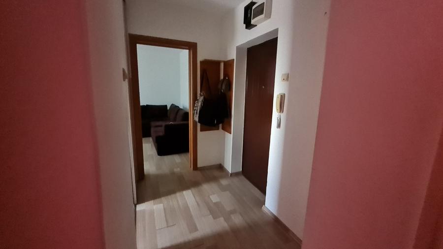 Apartament cu 2 camere decomandat în Sud