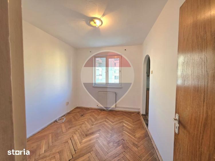Apartament cu 4 camere în Central