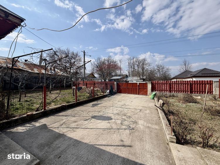Casă cu 4 camere cu Teren 1300 Mp în Jariștea
