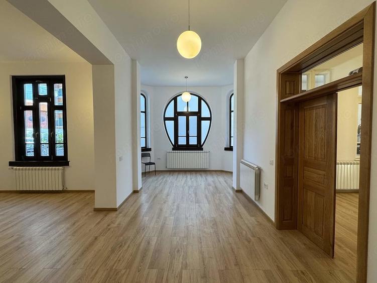 Casă cu Teren 1000 Mp în Central