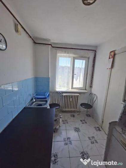 Apartament 2 camere semidecomandat, 49.10 mp, zona Pia?a Va - 3