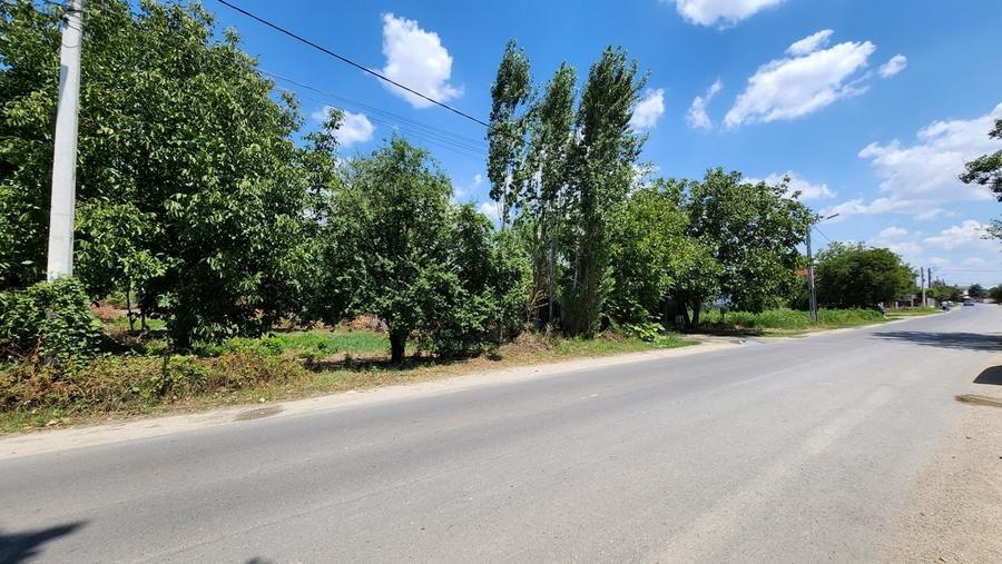 Teren Construcții intravilan de 2000 mp, în Central