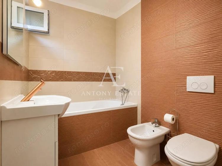 Casă cu 4 camere cu Teren 100 Mp în Tokai
