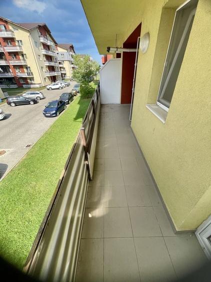 Apartament cu 2 camere decomandat în Sânpetru