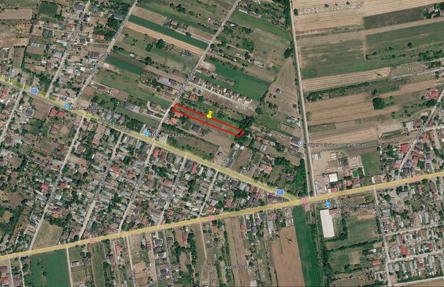 Teren de 3300 mp, în Cazasu