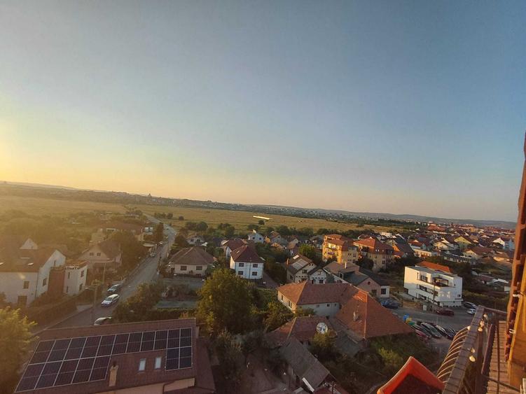 Apartament cu 2 camere semidecomandat în Sud