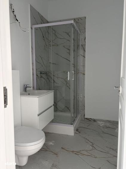 Apartament cu 3 camere în Uverturii