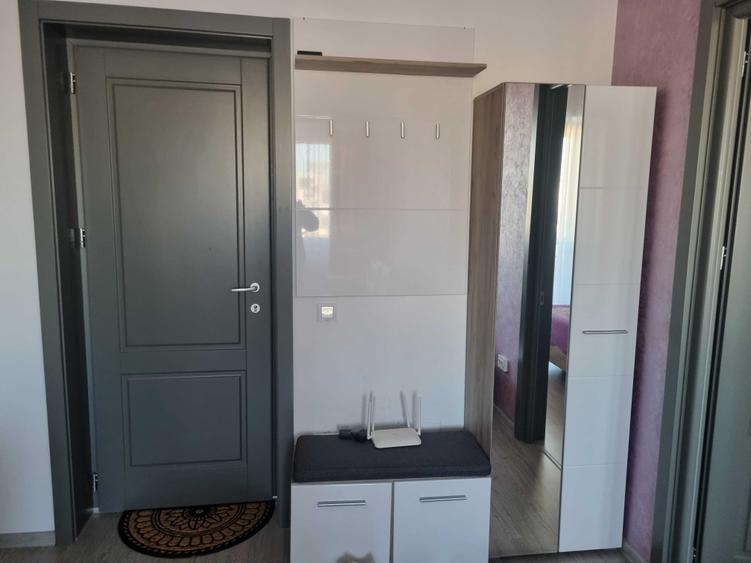 Apartament cu 2 camere decomandat în Est