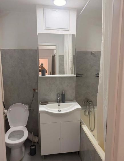 Apartament cu 3 camere decomandat în Gorjului