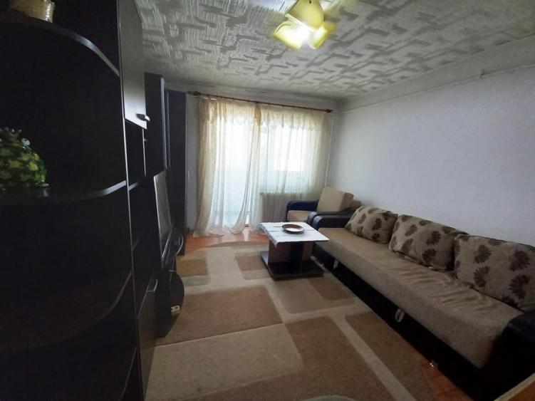 Apartament cu 2 camere decomandat, mobilat în Vest