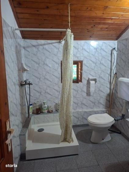 Casă cu 4 camere în Moara