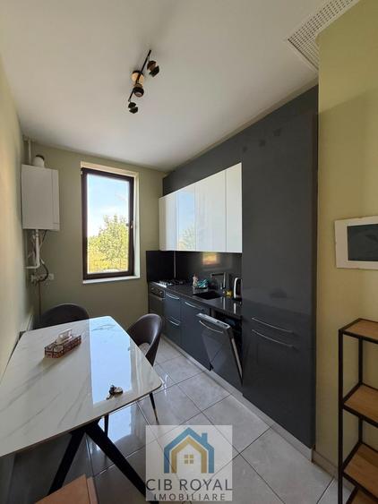 Apartament cu 2 camere decomandat în Aviației