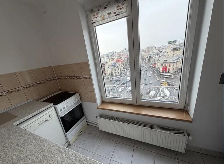 Apartament cu 2 camere semidecomandat în P-ța Romană