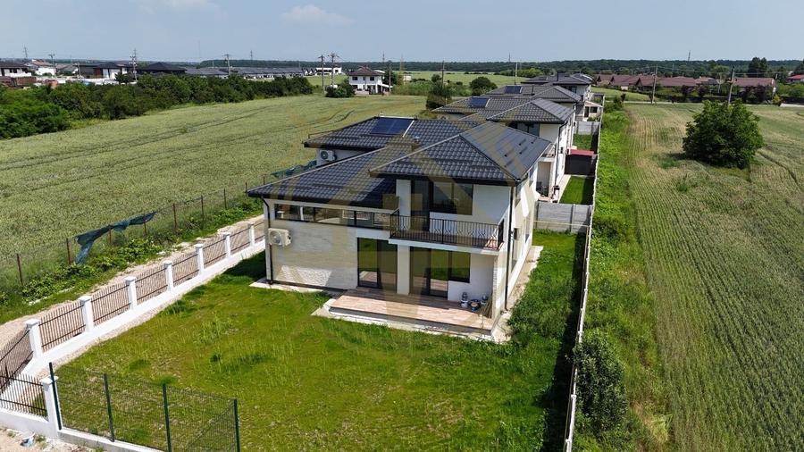 Casă cu 5 camere cu Teren 500 Mp în Dumbrăveni