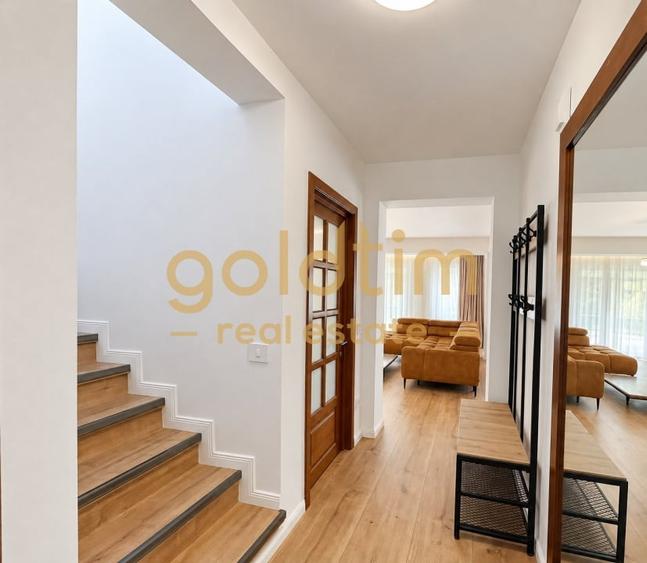 Duplex cu 5 camere cu Canalizare în Iancu Nicolae