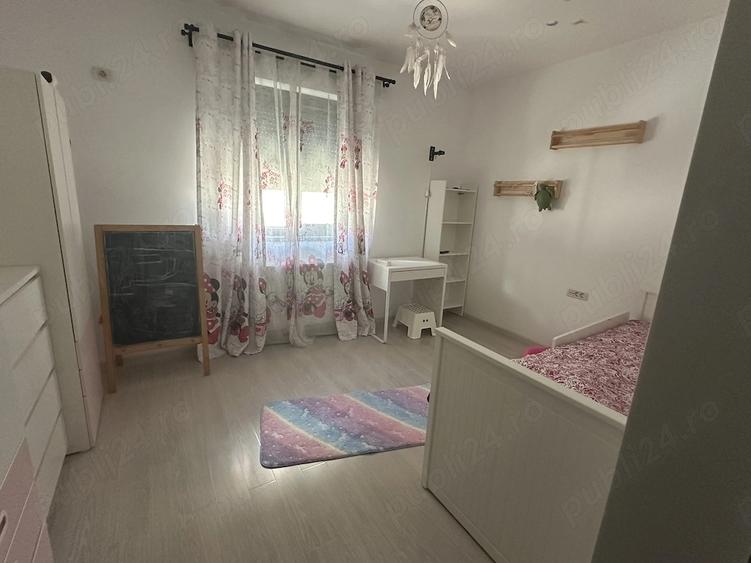 Apartament cu 3 camere decomandat în Dobroești