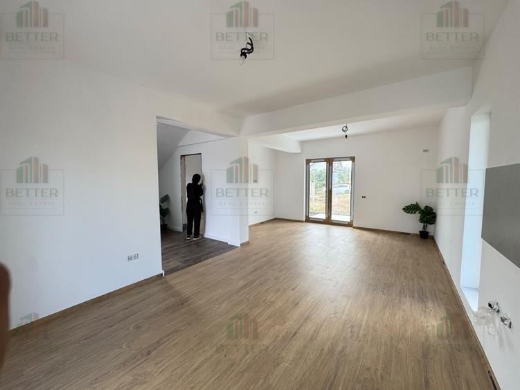 Casă individuală cu 5 camere cu Teren 275 Mp în Berceni