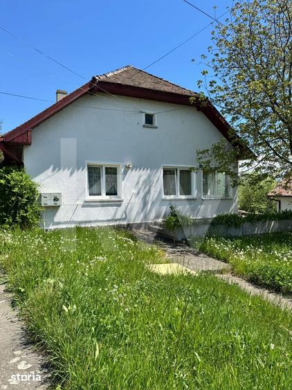 Casă cu 5 camere cu Teren 400 Mp în Central