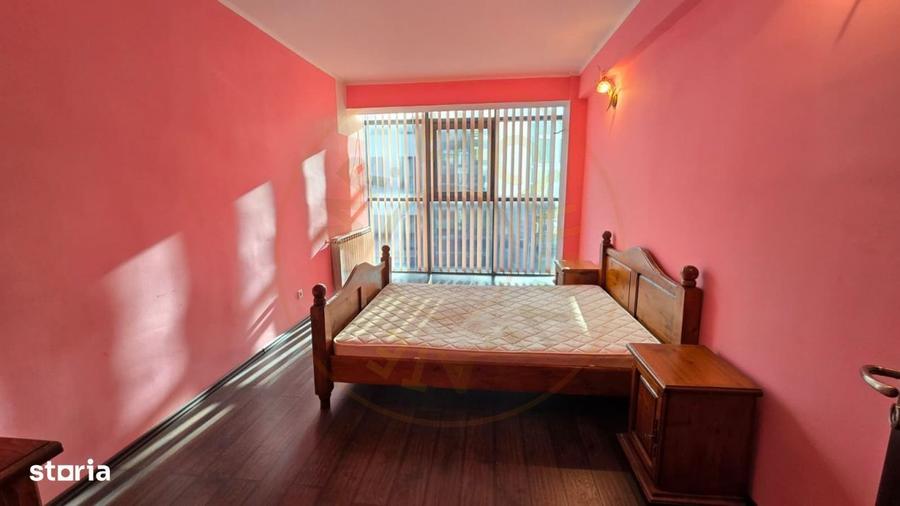 Apartament cu 2 camere, mobilat în Central