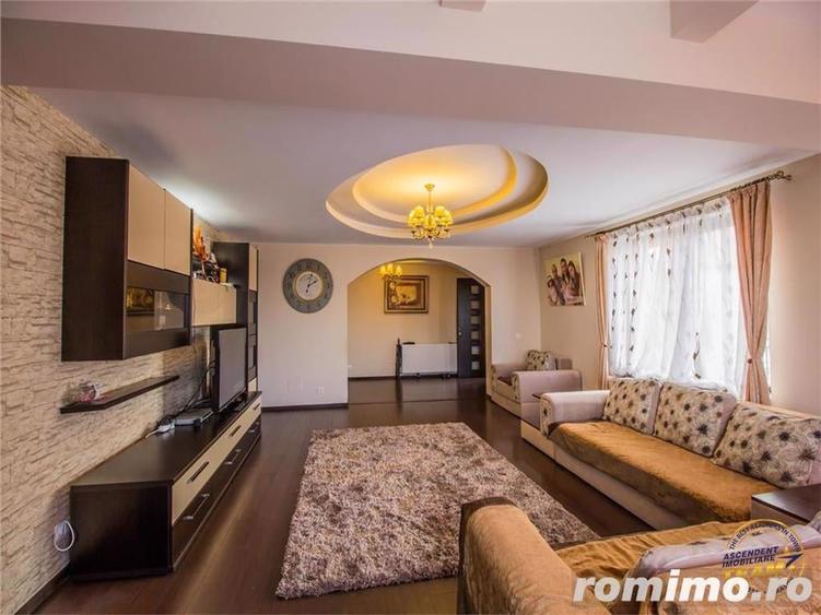 Casă cu Teren 780 Mp în Central