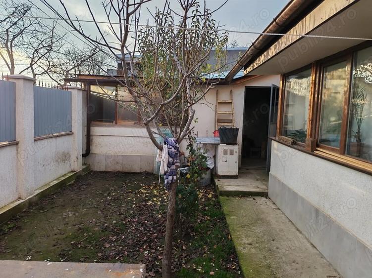 Casă cu 4 camere în Dorobanți