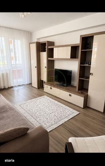 Apartament cu 2 camere în Tractorul