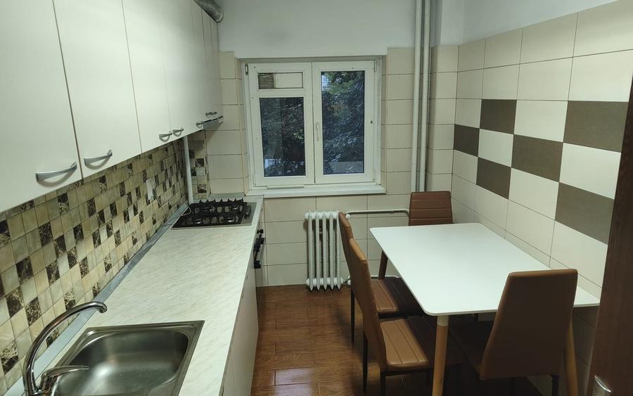 Apartament cu 2 camere decomandat, mobilat în Câmpia Libertății