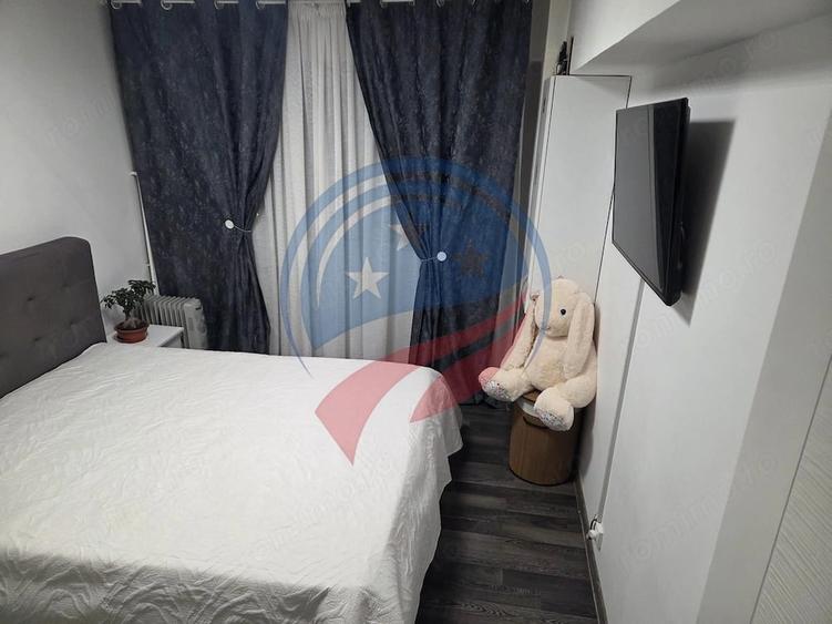 Apartament cu 2 camere decomandat în Calea București