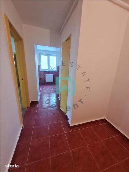 Apartament cu 2 camere decomandat în Dârste