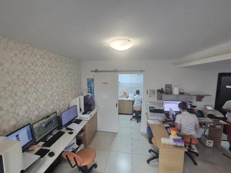 Spațiu comercial, de 100 mp, în Central