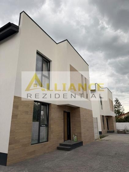 Casă individuală cu 5 camere cu Canalizare în Central