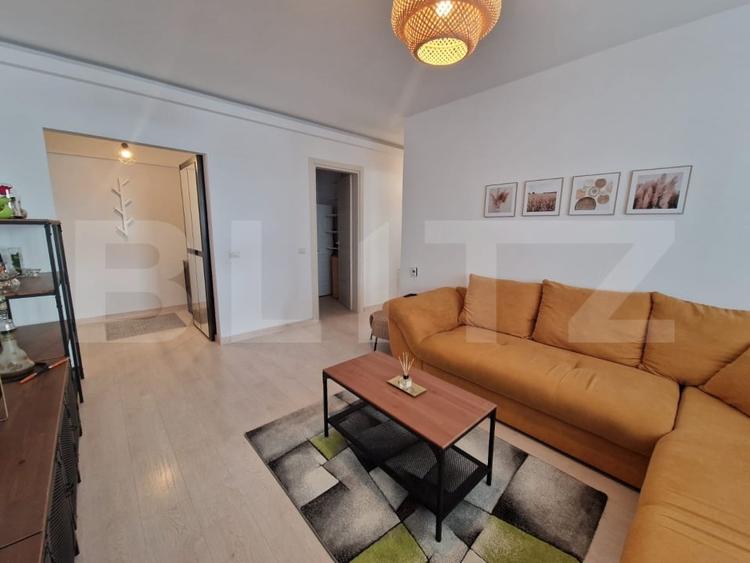 Apartament cu 3 camere decomandat, mobilat în Lăpuș Argeș
