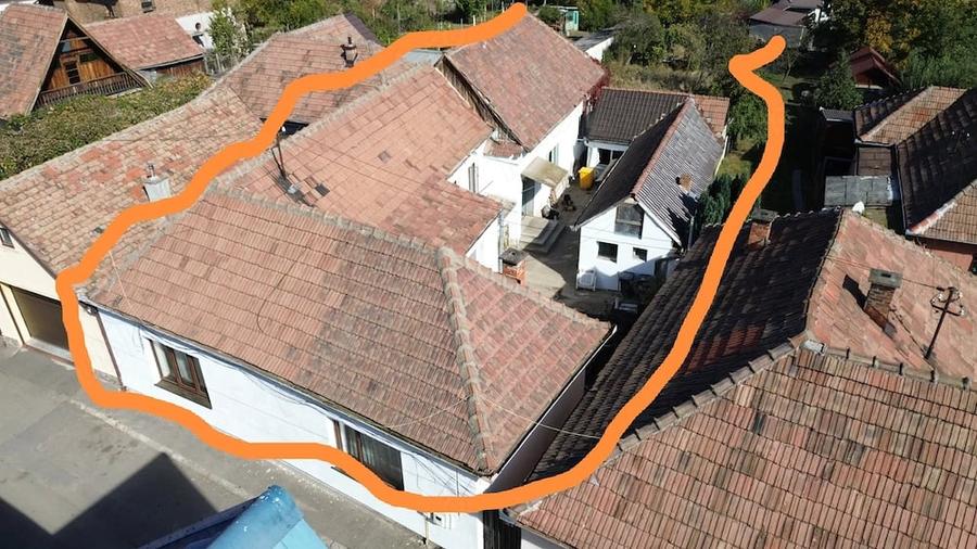 Casă cu 5 camere cu Teren 750 Mp în Central