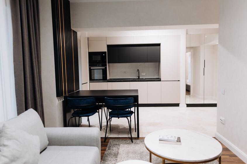 Apartament cu 3 camere de vanzare- Royal Town Iasi - 1