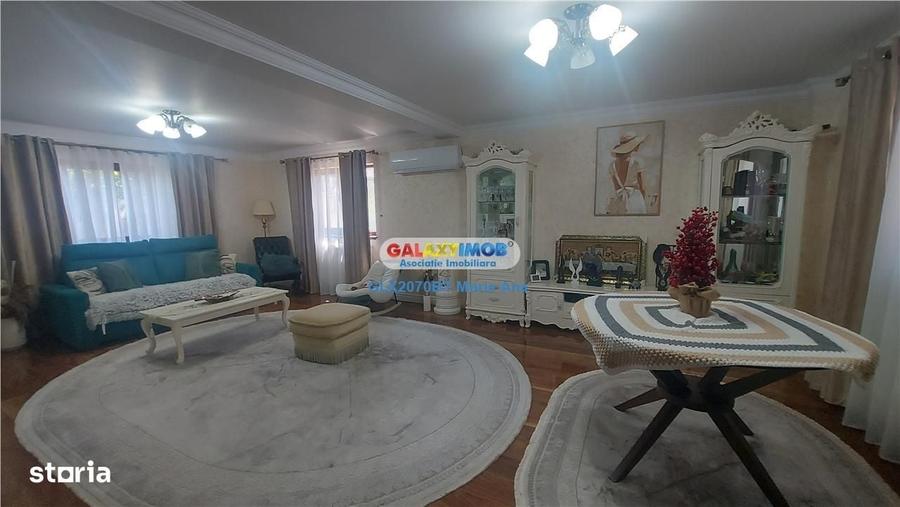 Casă cu 4 camere în Central