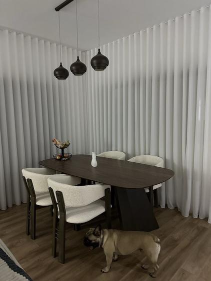Casă cu 4 camere în Petrești